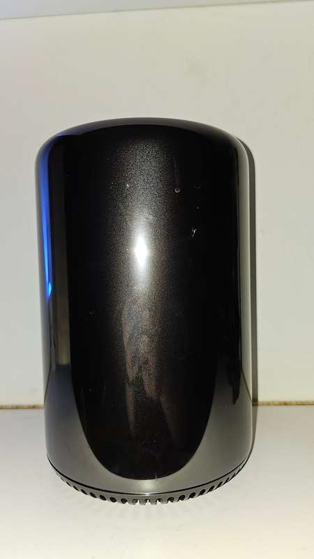 Apple Mac Pro Trashcan | Intel Xenon E5 3.9Ghz, 12GB Ram, 1TB SSD | Monster Specs
