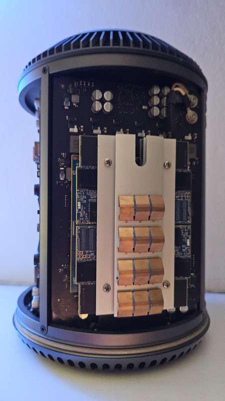 Apple Mac Pro Trashcan | Intel Xenon E5 3.9Ghz, 12GB Ram, 1TB SSD | Monster Specs
