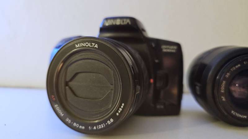 Minolta Dynax 500si + 2 Lenses
