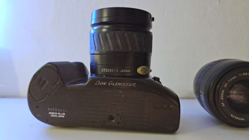 Minolta Dynax 500si + 2 Lenses