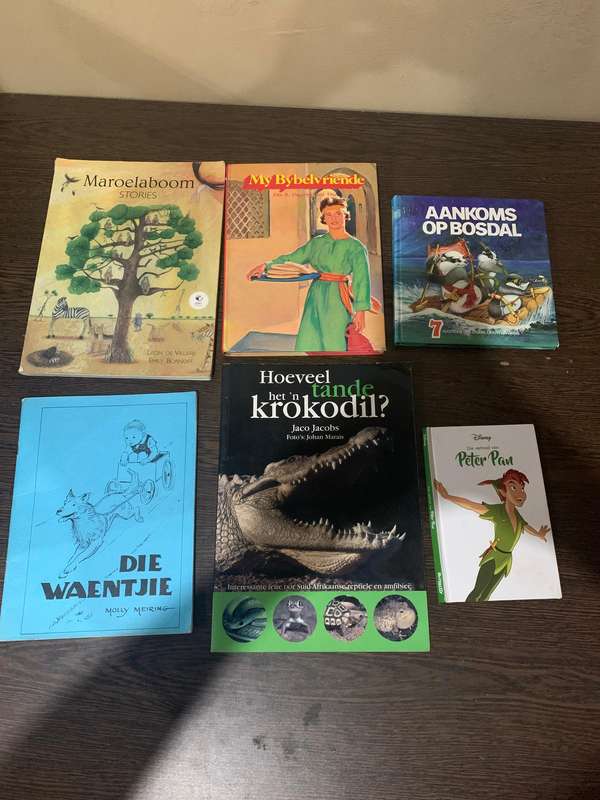 6x Afrikaanse leesboekke (Prys vir al 6)