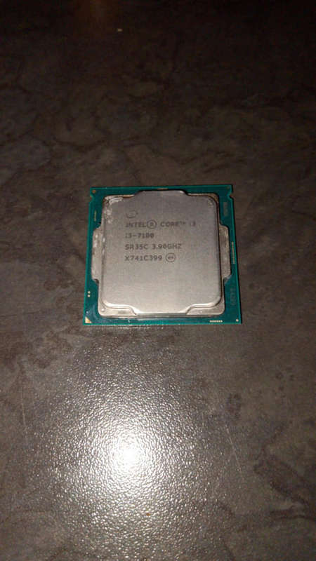 Core i3 7100 & DRR4 Ram 4GB