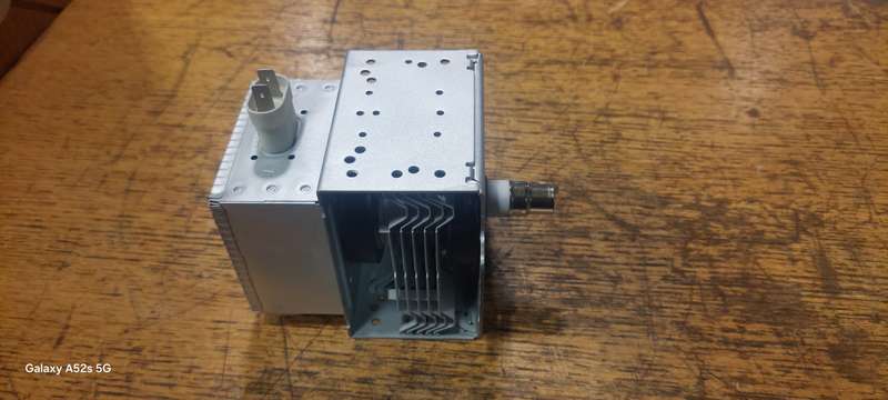 MAGNETRON MICROWAVE