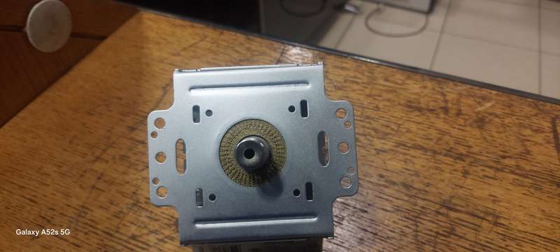MAGNETRON MICROWAVE