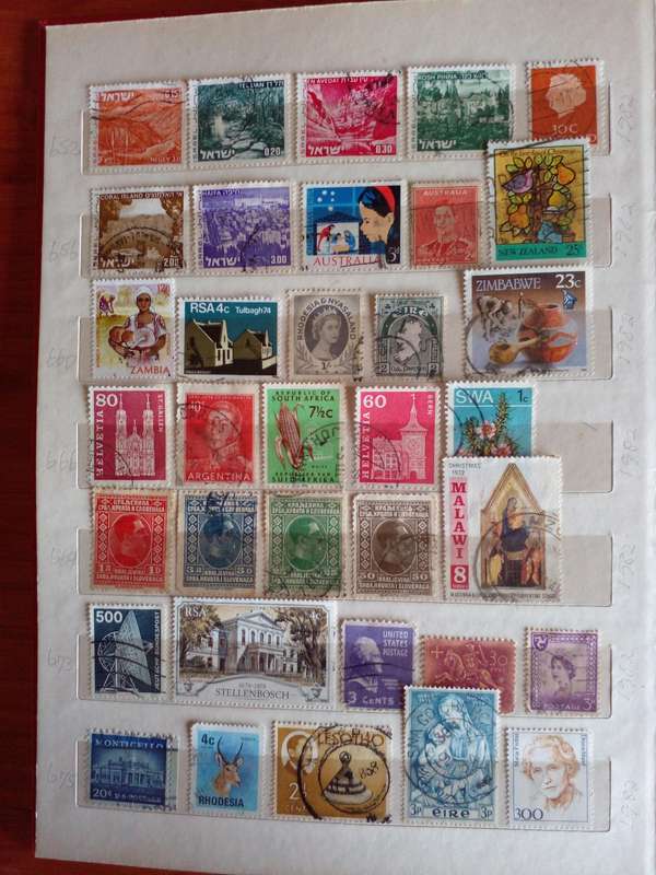 Stock Book 18 pages with more than 500  world stamps.