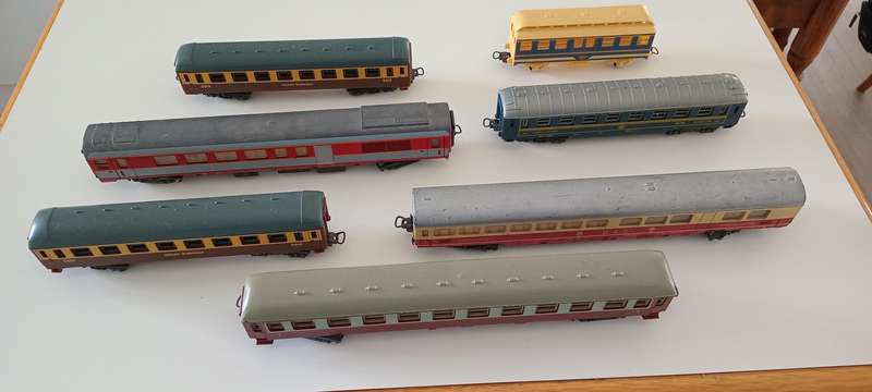 HO Model train sets