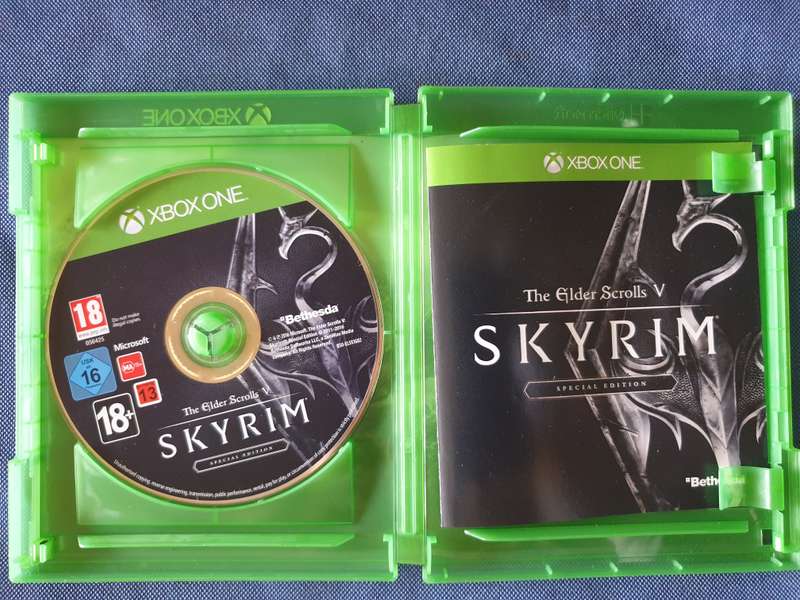 Xbox One Game - Skyrim