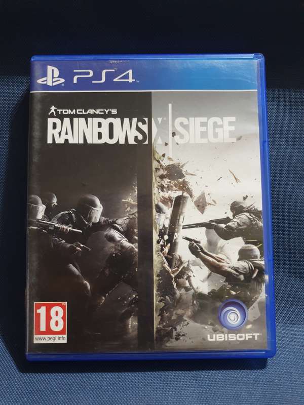 PS4 - Tom Clancy's Rainbow Six Siege