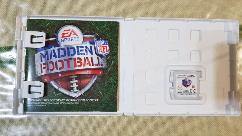Nintendo 3DS - Madden NFL Football