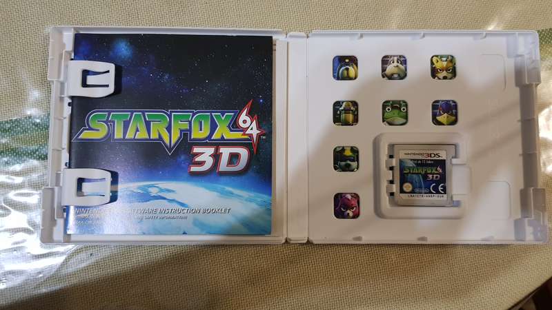 Nintendo 3DS game - Star Fox 64 3D