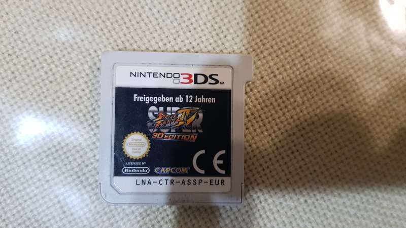 Nintendo 3DS game - Super Street Fighter IV 3D Edition