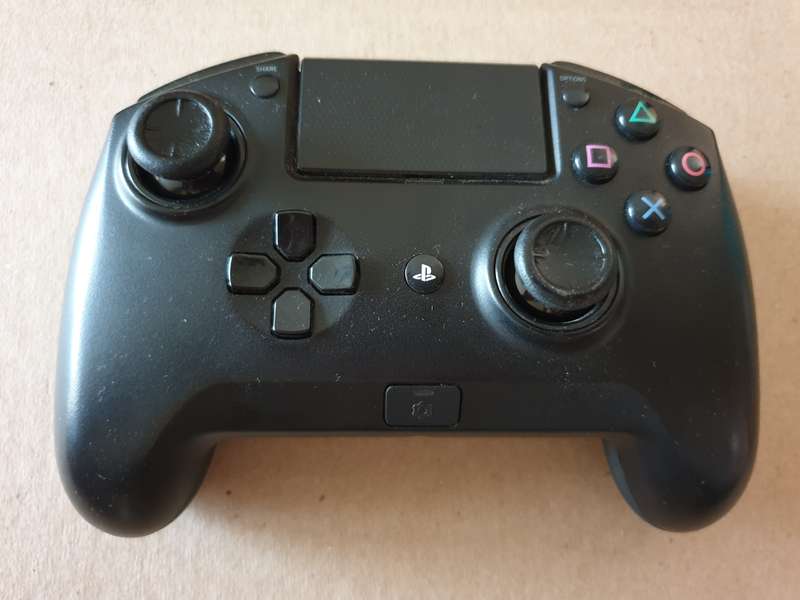 Razer Raiju Tournament Edition Wireless Gaming PS4 Controller