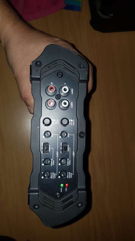Kicker CX300.4 Amplifier