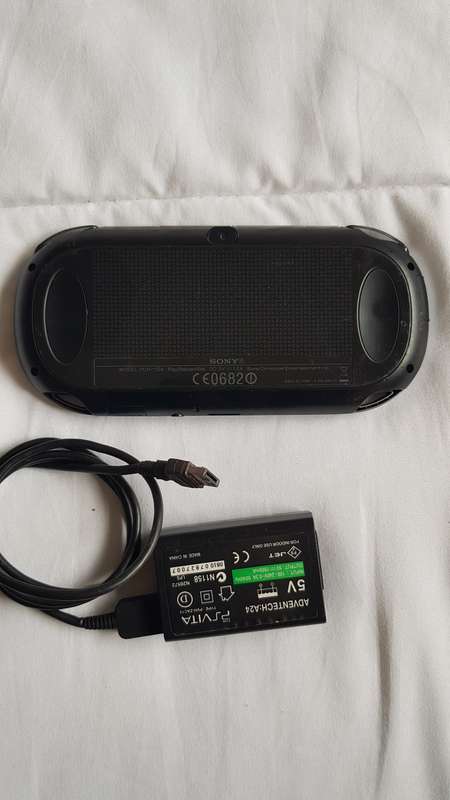 Sony PSVita  PCH-1104