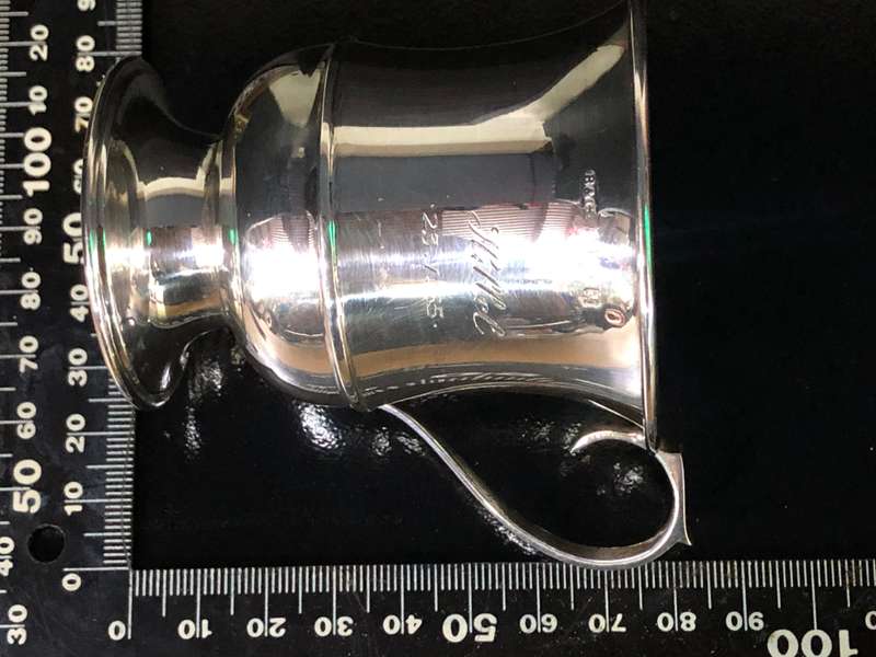 STERLING SILVER HALLMARKED BOXED CHRISTENING MUG DATED 1933 BY W.I. BROADLEY - 48.7g - ENGRAVED