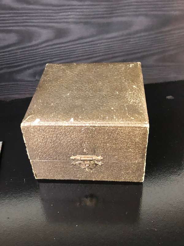 STERLING SILVER HALLMARKED BOXED CHRISTENING MUG DATED 1933 BY W.I. BROADLEY - 48.7g - ENGRAVED