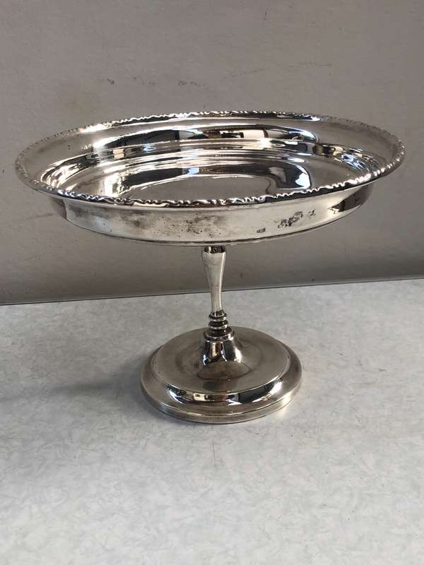 Simply stunning silver plated footed centre piece bowl by T H Hazlewood & Co