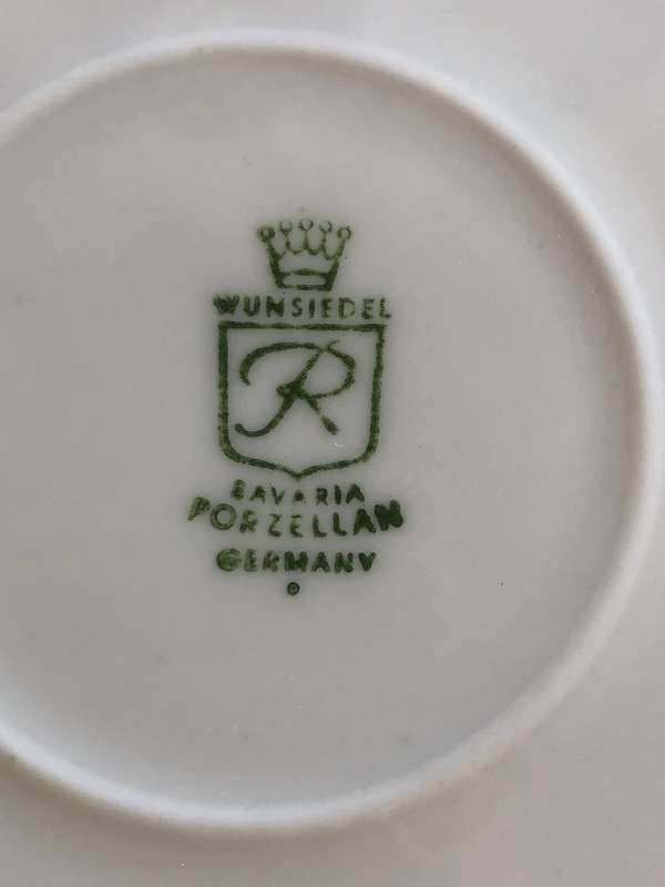 Wunsiedel Porzellan Bavaria, 2-Handled, Gold Trim, Floral Design Serving Bowl c1940
