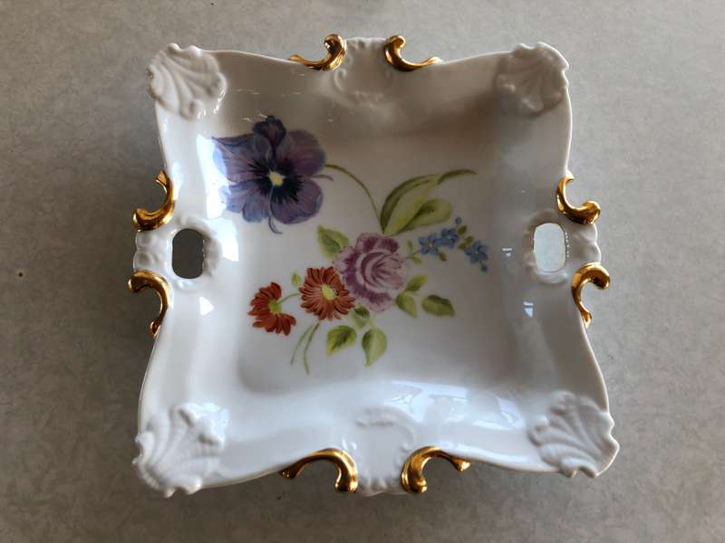 Exquisite rare hand painted Meissen non export gilded bowl hand painted by Bev Schmitke