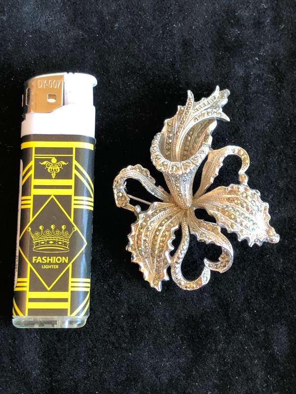 Stunning large marcasite white metal brooch