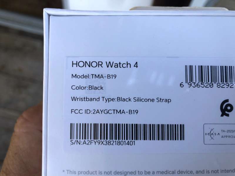 Honor 4 smart watch brand new sealed in the box