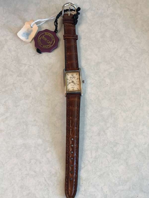 Gorgeous Louis Arden analog quartz ladies watch with leather strap - LIKE NEW