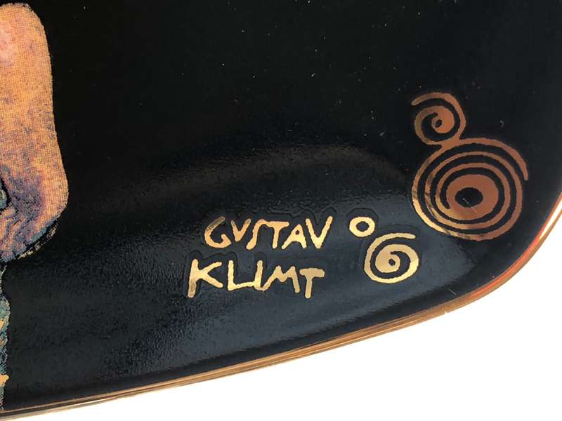 Gustav Klimt Artis Orbis - Goebel - Cake / Display Plate on stand - The Kiss -  COLLECTORS ITEM !!!