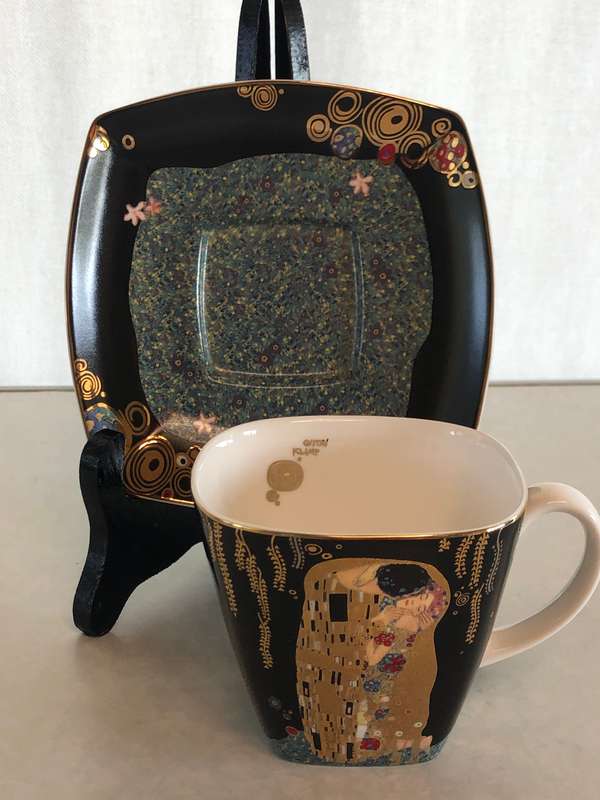 Gustav Klimt Artis Orbis - Goebel Cup and Saucer - The Kiss -  COLLECTORS ITEM !!!