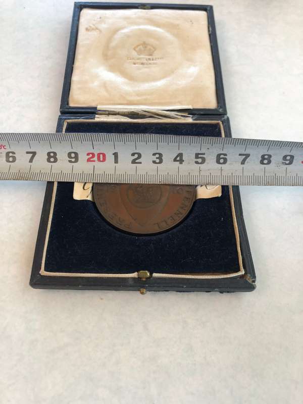 1860 BRONZE NATIONAL RIFLE ASSOCIATION EMPIRE DAY CHALLENGE CUP MEDAL ISSUED IN 1910 TO CPL HAMILTON