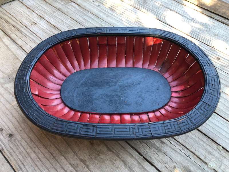STUNNING RED AND BLACK LACQUERED CHINESE BAMBOO FRUIT BASKET