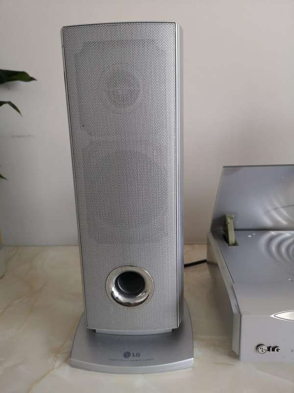 LG Stylish HI-FI SYSTEM FFH-S197 (Mini Hi-Fi)
