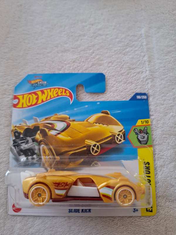 Hot wheels- Netflix racer- Slide kick