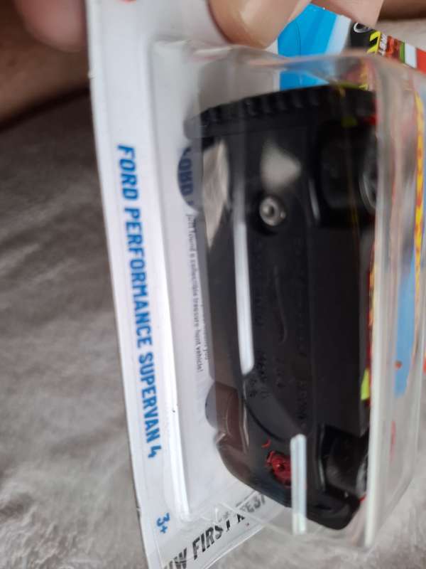 Treasure hunt Hot wheels Ford supervan