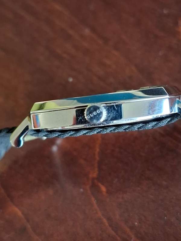 Gucci Jump Hour Watch(SMALL STRAP)