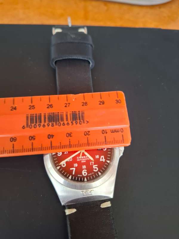Glycine Combat Watch