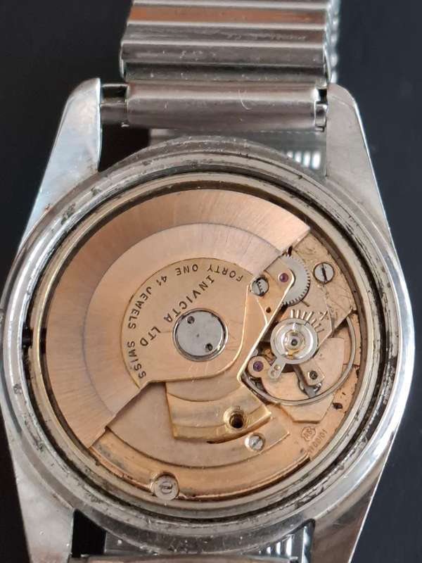 Broken Invicta Watch (Not running)