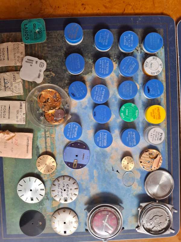 Random Watch Parts (NOT WORKING)