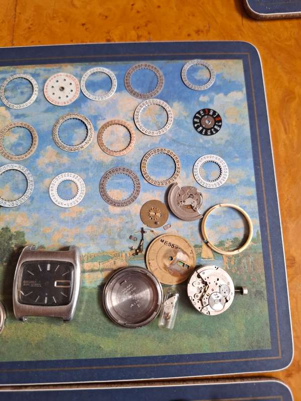 Random Watch Parts (NOT WORKING)