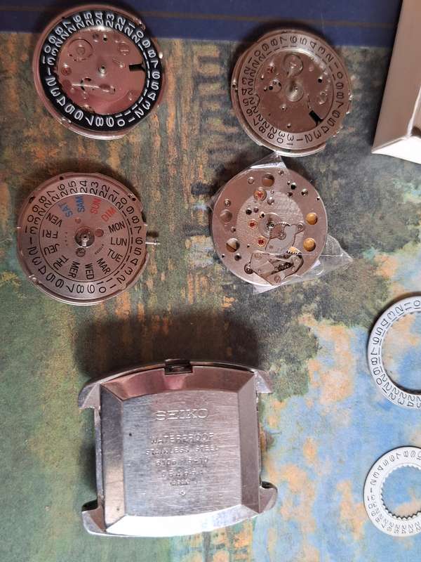 Random Watch Parts (NOT WORKING)