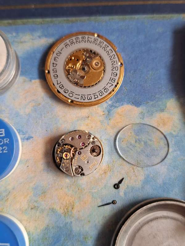 Random Watch Parts (NOT WORKING)