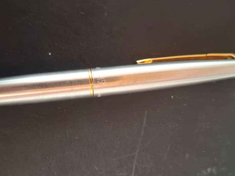 Random Pens