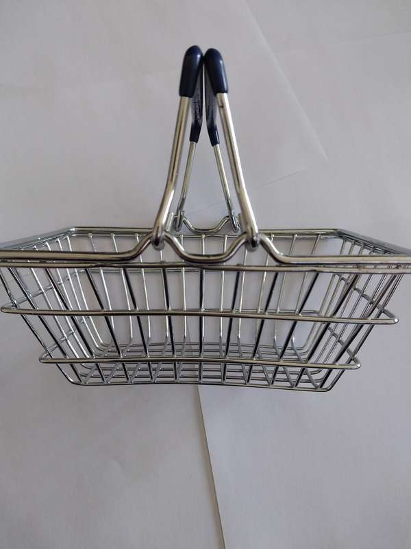 Miniature Wire Shopping Basket, Size 140mm x 110mm x 70mm, See Photo's For More Info