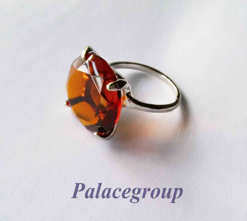 Display Ring, Silver Alloy + Round Cut Simulated Garnet, Ring Size ±28mm, Diameter 29mm, Height 18mm