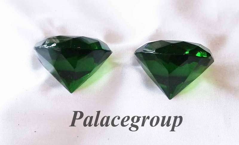 Display Item, 2 x  Emerald Green Crystals, Round Cut, Dia 30.4mm, Height 21.5mm, Weight 16.3gr