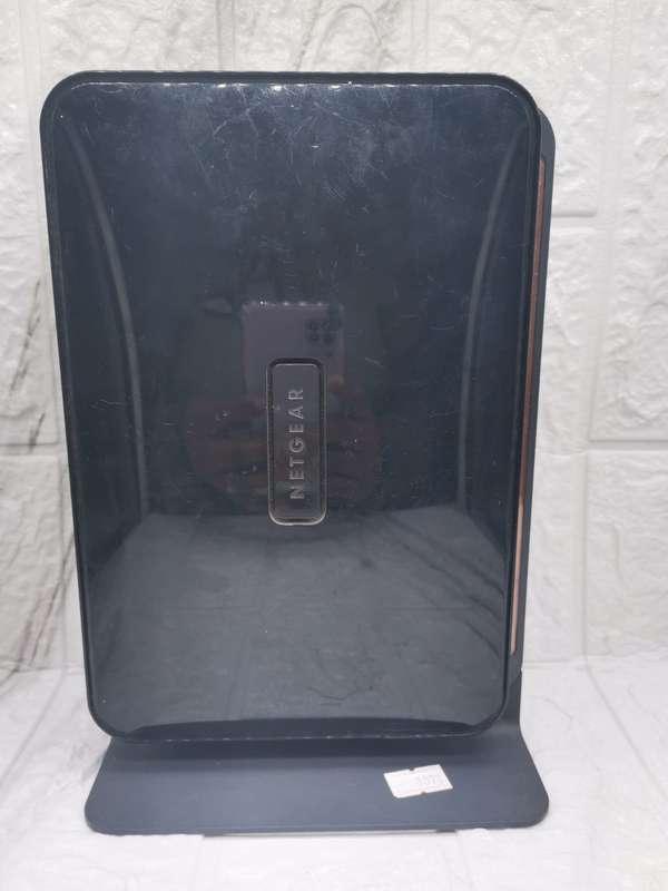 Netgear DGND4000 N750 Wireless Dual Band Gigabit ADSL2+ Firewall Router