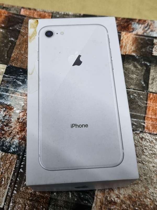 Empty Iphone boxes ( lot of 8 )