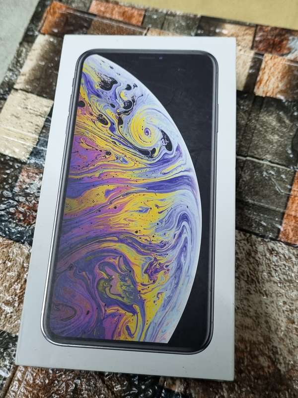 Empty Iphone boxes ( lot of 8 )