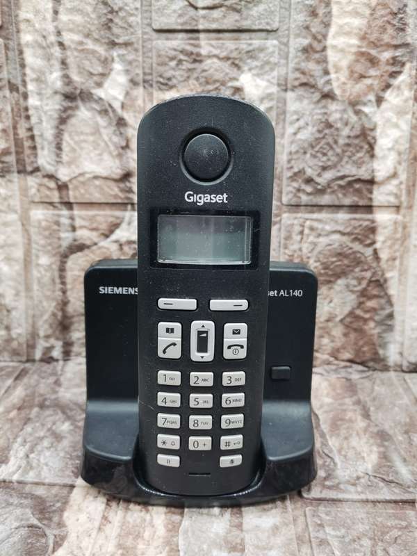 Gigaset AL140 - Cordless Phone with Caller ID - DECT\GAP