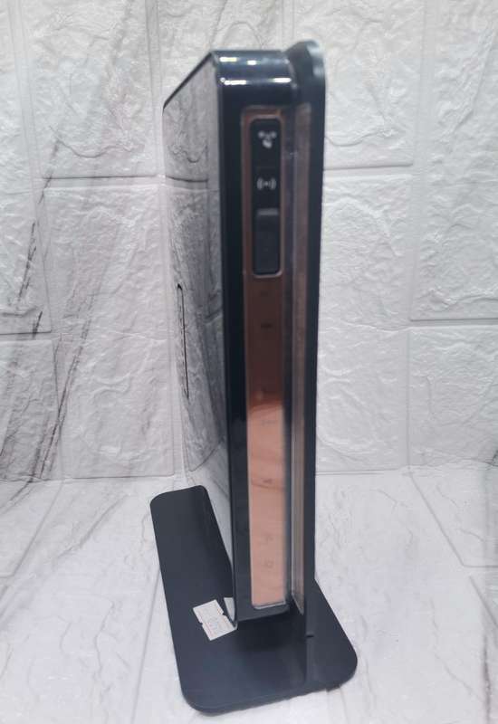Netgear DGND4000 N750 Wireless Dual Band Gigabit ADSL2+ Firewall Router