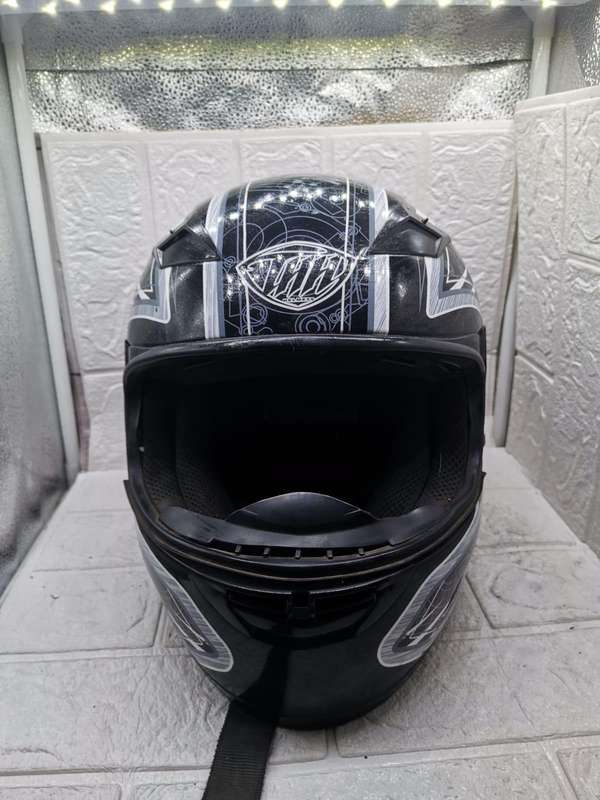 BLACK EDITION MOTORBIKE HELMET WITH GREY